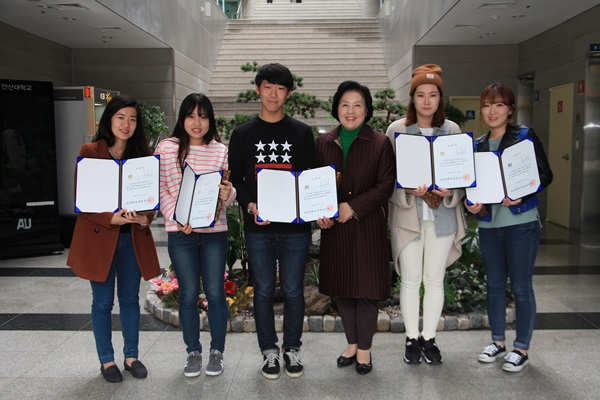 [머니투데이]안산대학교, 도서관 우수이용자 시상식 사진