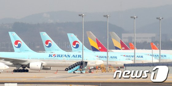 아시아나 화물 매각 본입찰 D-2, 적정 매각가 '동상이몽' - 뉴스 썸네일 이미지