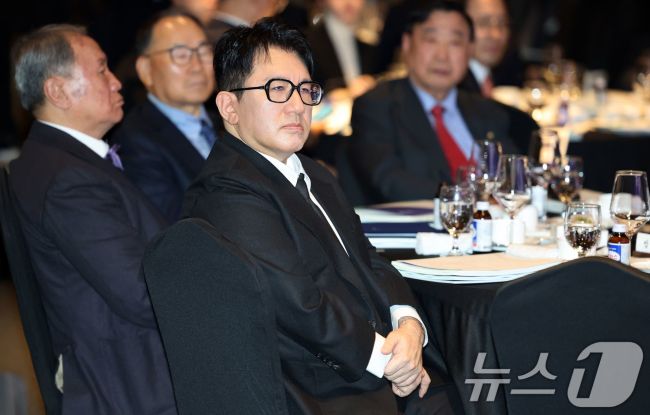 방시혁 하이브 의장, 검찰 고발 결정! 다음 주 증선위 상정…금융당국의 강경 대응