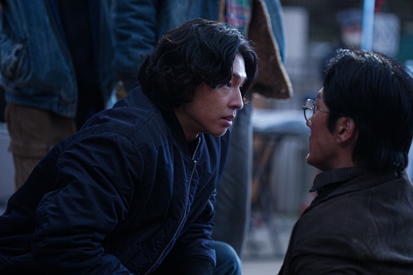 '콘크리트 마켓', 재미는 탄탄 개연성 부실 공사는 NG [여의도시네마] - 뉴스 썸네일 이미지