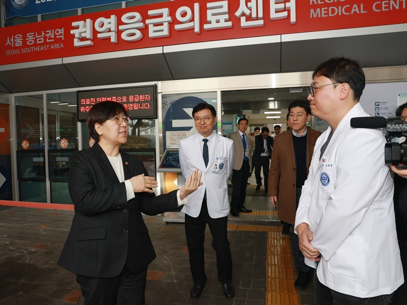 설 연휴, 의료 공백 최소화...문 여는 병원 실시간 확인 가능 - 뉴스 썸네일 이미지