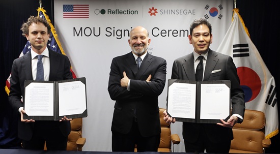 신세계, 리플렉션 AI와 프로젝트 본격화…오픈AI와는 협업 중단