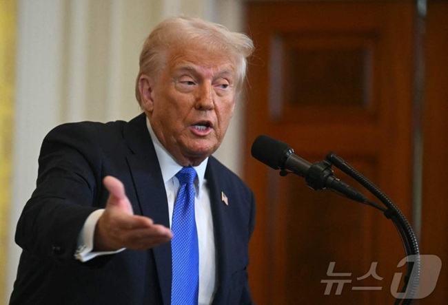 트럼프, AI 국가안보 행정명령에 서명…AI 기업에 출시 전 모델 제공 요청
