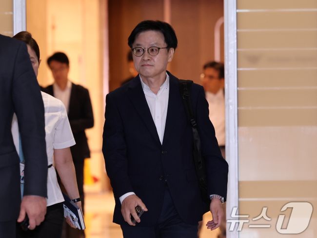 <b>김정관</b> 산업장관 <b>긴급 미국행</b>…대미투자·관세 논의