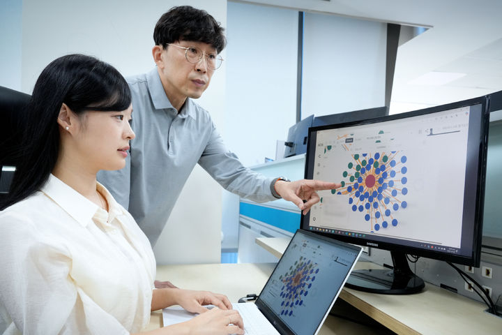 "시키면 알아서 일한다"...IT서비스 기업들, AI 에이전트 경쟁 - 뉴스 썸네일 이미지